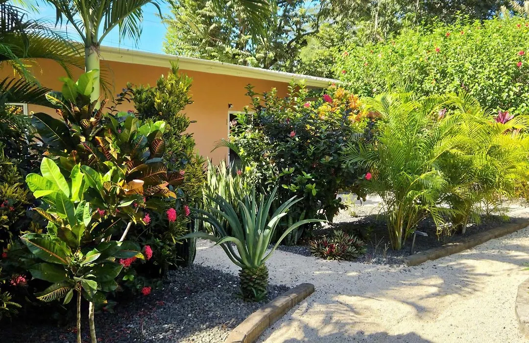 Tee-K Lodge B&B-1